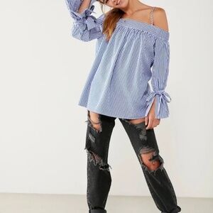 Kimchi Blue Urban Outfitters Striped Off-Shoulder Tie-Back Top White/Blue Size S